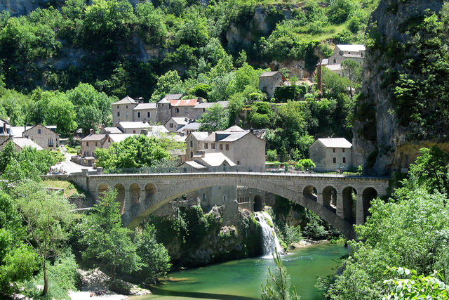 Brug Saint Chély du Tarn Frankrijk