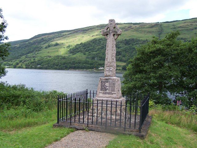 Oorlog monument Cairndow Schotland