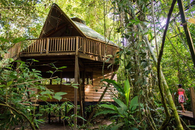 Rondreis Colombia Meta La Macarena Manigua Lodge het eetgedeelte