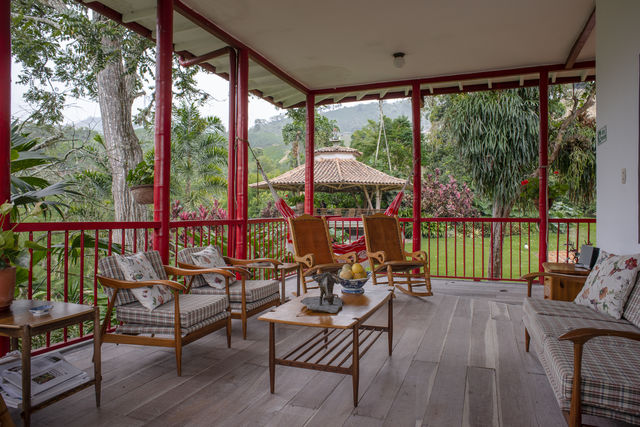 Rondreis Colombia Quindio Manizales Hacienda Venecia de lounge area