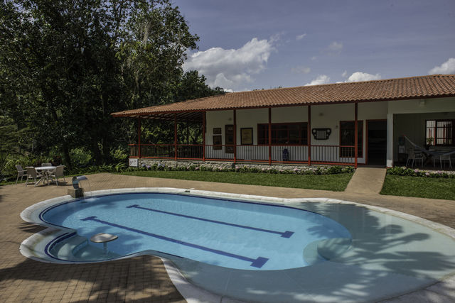 Rondreis Colombia Quindio Manizales Hacienda Venecia hotel met zwembad